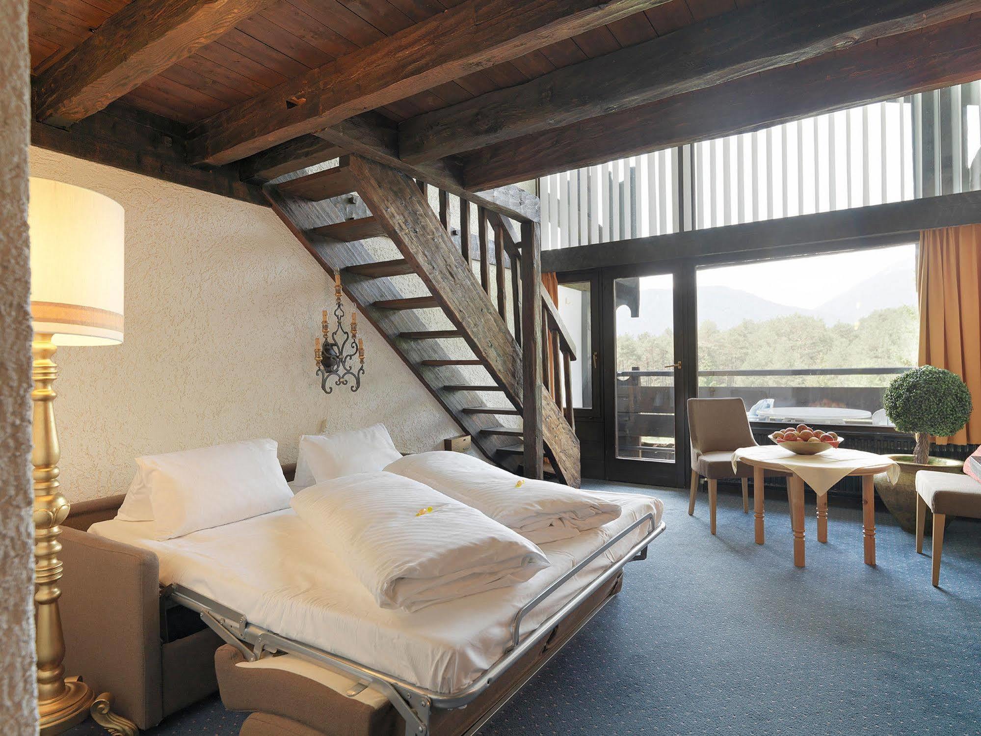 Kaysers Tirolresort - Wohlfuehlhotel Fuer Erwachsene Mieming Exteriör bild