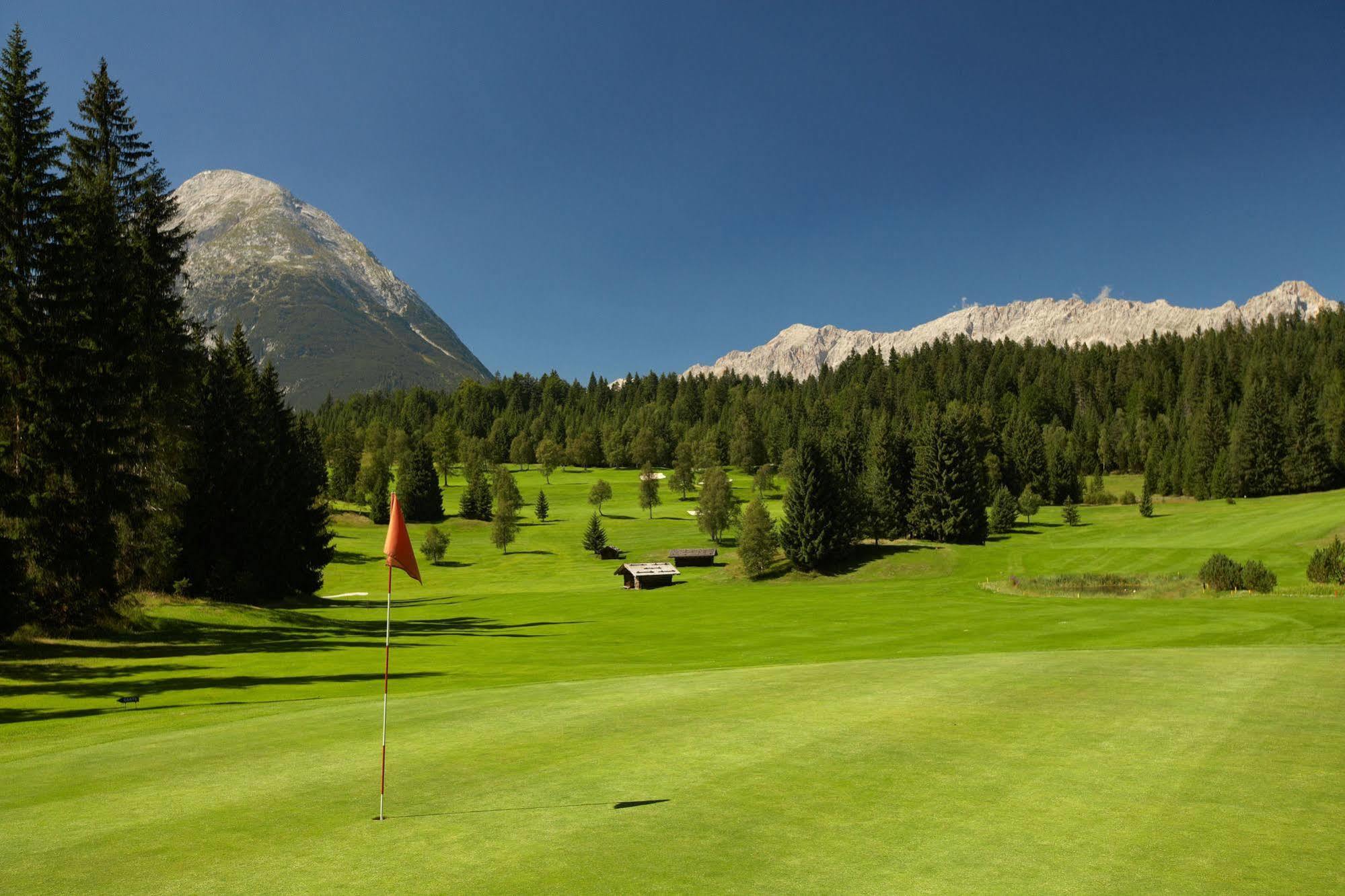 Kaysers Tirolresort - Wohlfuehlhotel Fuer Erwachsene Mieming Exteriör bild